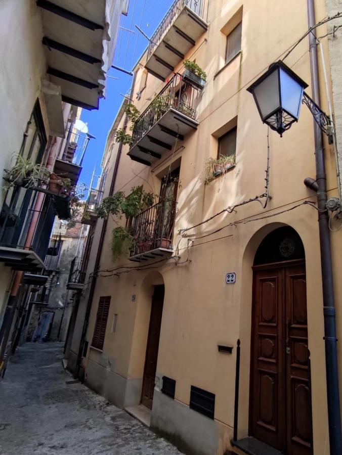 100 Passi Castelbuono Experience Βίλα Εξωτερικό φωτογραφία